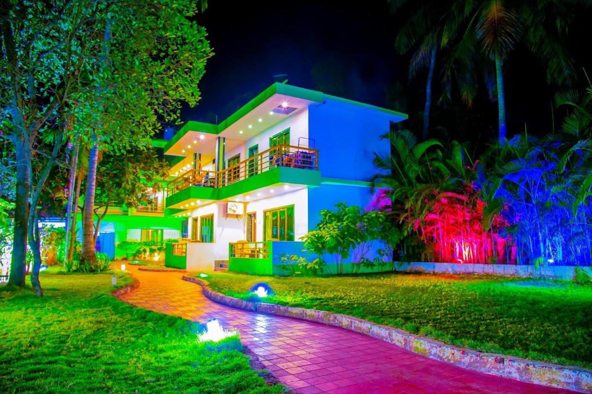Kinara Resort Mālvan Esterno foto