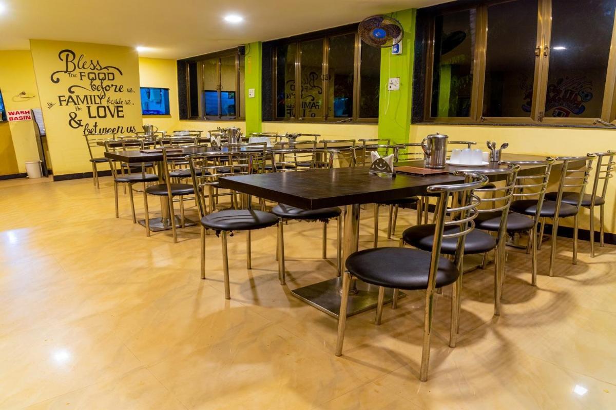Kinara Resort Mālvan Esterno foto